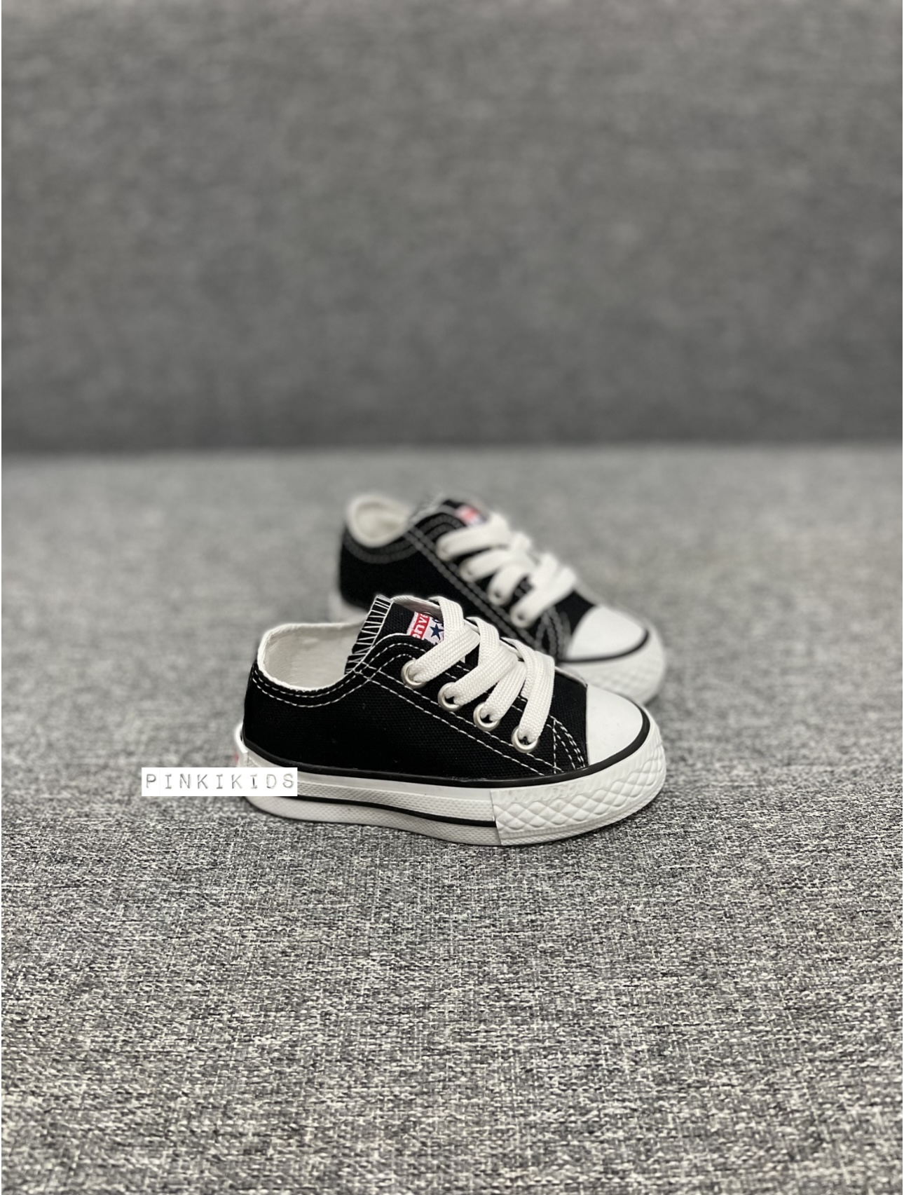 Siyah Kısa Converse Sneaker
